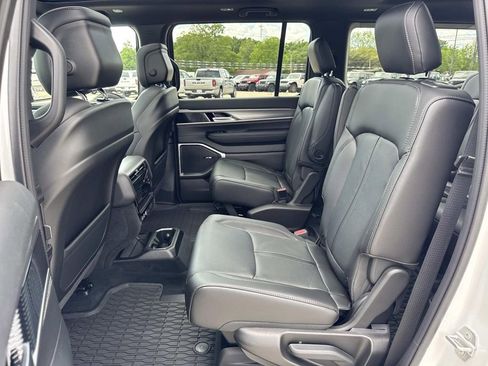New 2026 Jeep Grand Wagoneer 4WD image 28