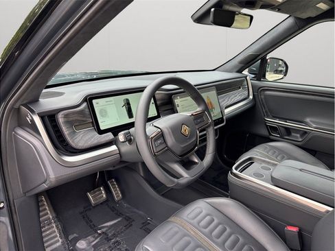 Used 2022 Rivian R1T Adventure AWD/4WD image 6