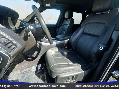 Used 2018 Land Rover Range Rover Sport SE image 14
