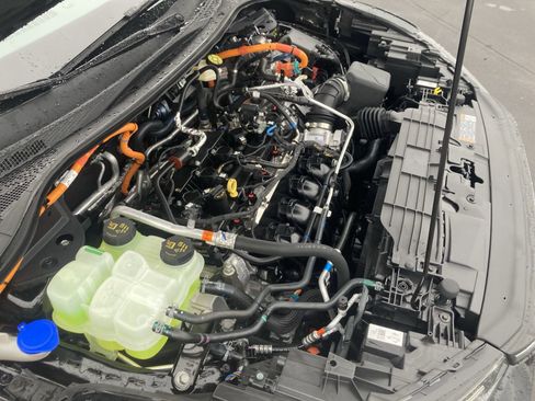 Used 2024 Ford Escape ST-Line Select w/ Tech Pack #2 image 18