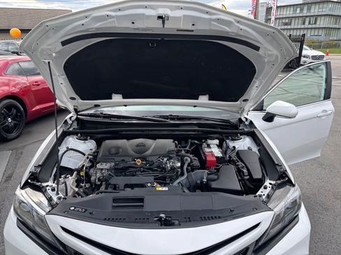 Used 2023 Toyota Camry SE image 19