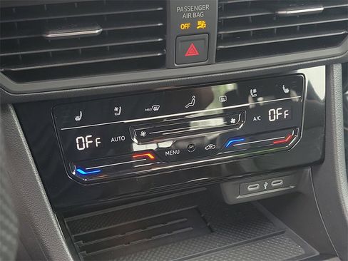 Used 2025 Volkswagen Jetta GLI Autobahn w/ GLI Black Package image 23