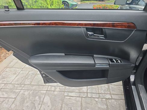 Used 2011 Mercedes-Benz S 550 4MATIC image 11