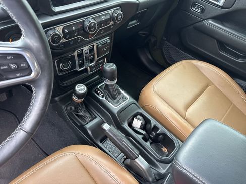 Used 2023 Jeep Wrangler Unlimited Sahara w/ Cold Weather Group image 11