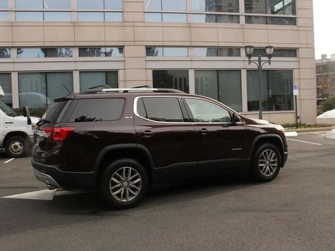 Used 2017 GMC Acadia SLE w/ Driver Alert Package I AWD/4WD image 7