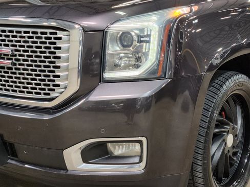 Used 2016 GMC Yukon Denali w/ Open Road Package AWD/4WD image 14