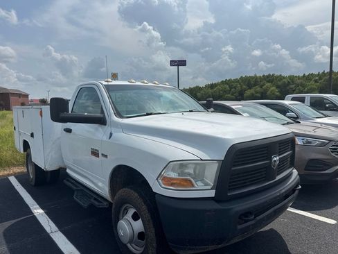 Used 2012 RAM 3500 ST RWD image 2