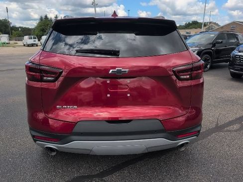 Used 2024 Chevrolet Blazer LT w/ Convenience Package FWD image 7