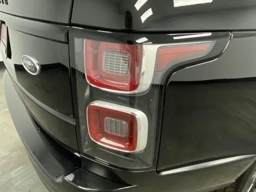 Used 2018 Land Rover Range Rover Supercharged AWD/4WD image 15