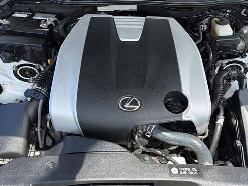 Used 2016 Lexus IS 300 AWD image 34