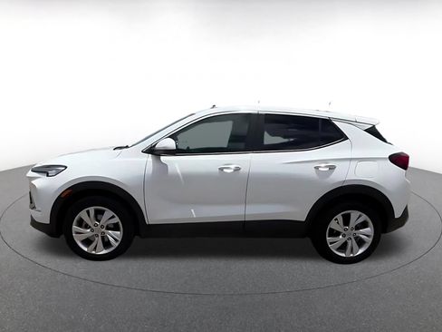 Used 2025 Buick Encore GX Preferred FWD image 9