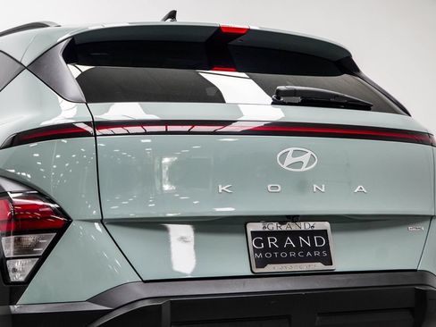 Used 2024 Hyundai Kona SEL AWD/4WD image 13