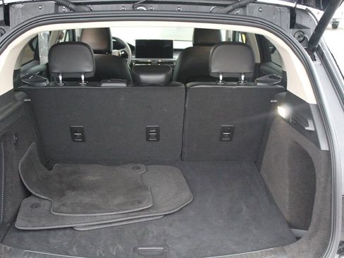 Used 2023 Lincoln Corsair Standard w/ Equipment Group 101A image 18