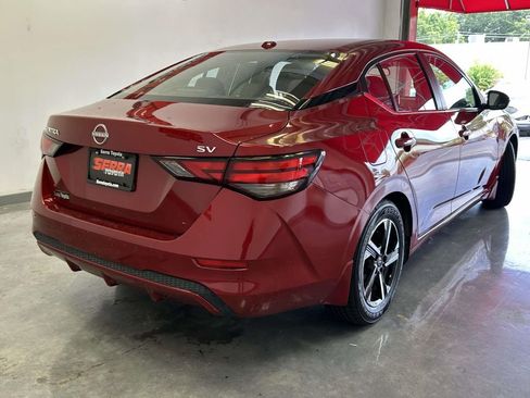 Used 2024 Nissan Sentra SV FWD image 3
