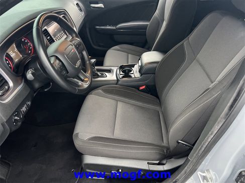 Used 2021 Dodge Charger SXT w/ Blacktop Package image 18