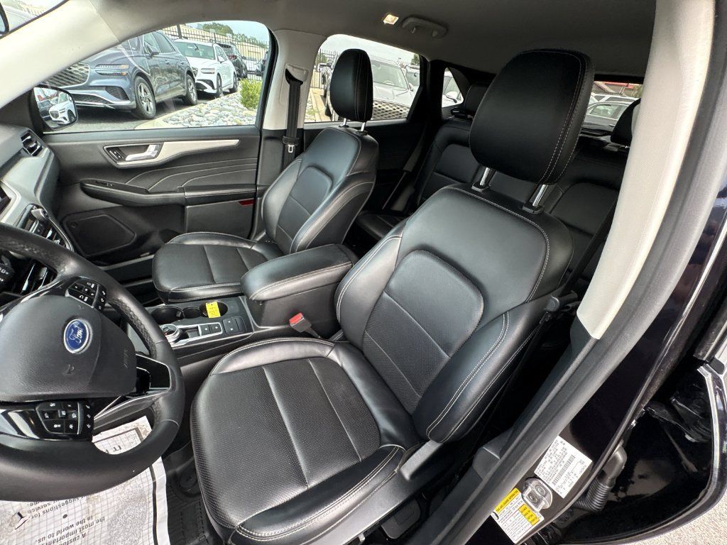 Used 2021 Ford Escape SEL FWD image 17