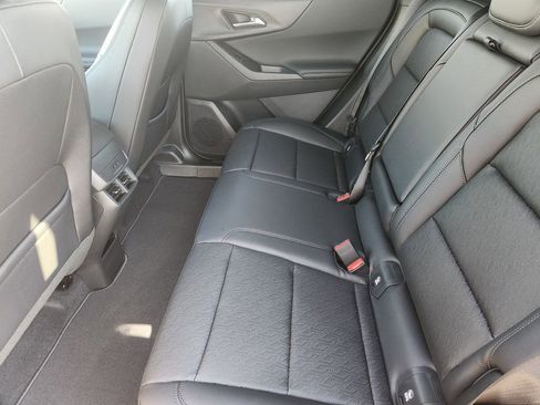 New 2026 Chevrolet Equinox LT w/ Convenience Package II image 30