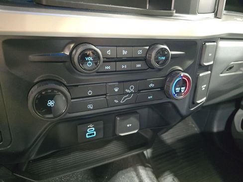 Used 2024 Ford F350 XL w/ Snow Plow Prep Package image 18