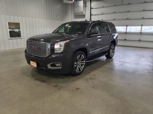 Used 2017 GMC Yukon Denali w/ Open Road Package AWD/4WD image 4