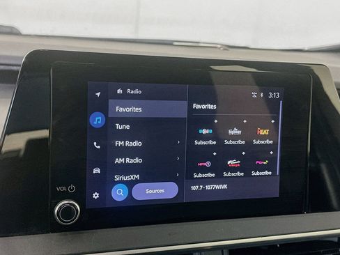 Used 2024 Toyota Prius LE FWD image 21