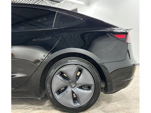 Used 2019 Tesla Model 3 Standard Range Plus image 9