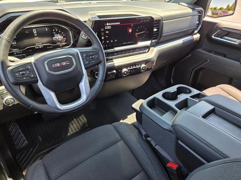Used 2025 GMC Sierra 1500 Elevation AWD/4WD image 8
