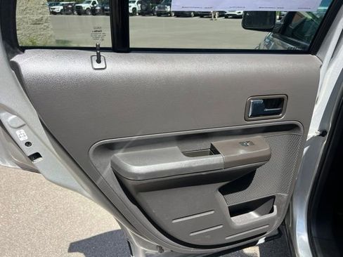 Used 2010 Ford Edge SEL AWD/4WD image 16