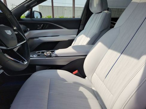 Used 2024 Cadillac Lyriq Sport w/ LPO, Floor Liner Package AWD/4WD image 17