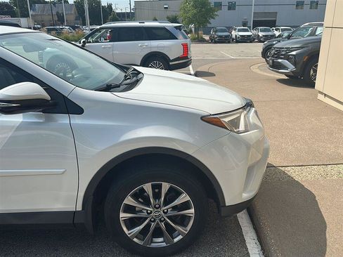 Used 2018 Toyota RAV4 Limited w/ Protection Package AWD/4WD image 16