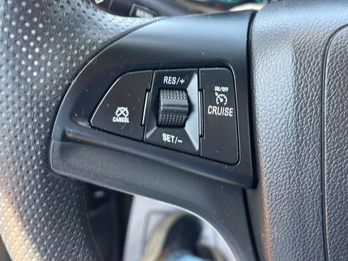 Used 2021 Chevrolet Trax LS w/ Tint and Cruise Package FWD image 11