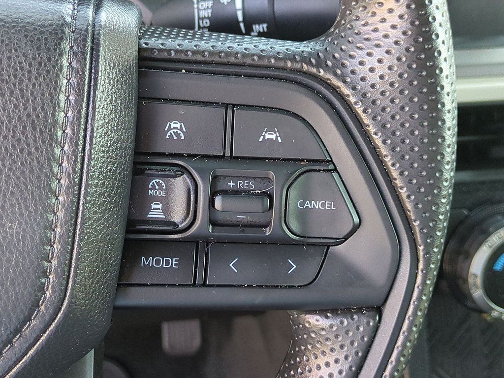 Certified 2026 Toyota Tacoma SR5 AWD/4WD image 18