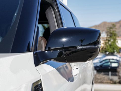 New 2026 Nissan Armada SL image 12