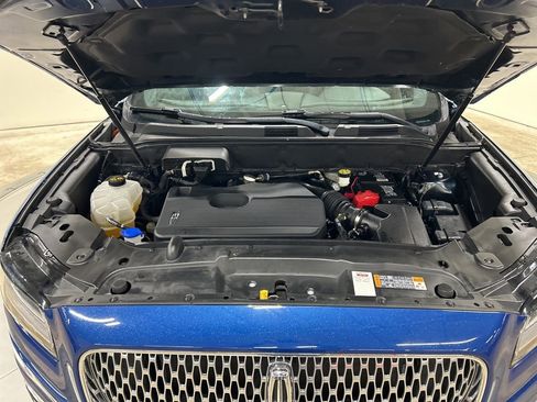 Used 2020 Lincoln Nautilus Standard w/ Equipment Group 101A image 32