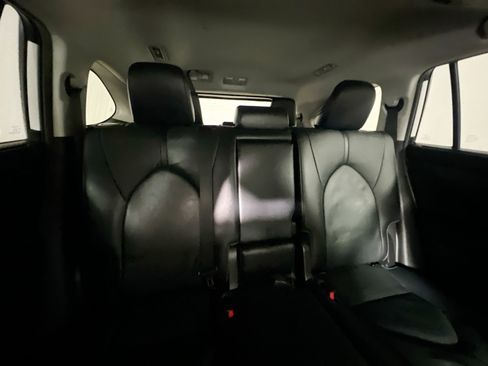 Used 2020 Toyota Highlander Limited FWD image 33