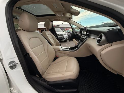 Used 2017 Mercedes-Benz C 300 4MATIC Sedan image 17