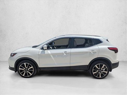 Used 2019 Nissan Rogue Sport SL w/ Premium Package FWD image 8