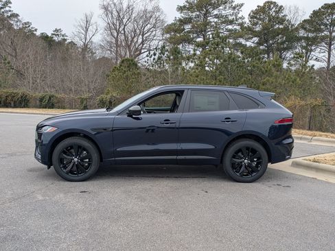 New 2026 Jaguar F-PACE R-Dynamic S image 8