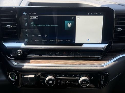 Used 2024 Chevrolet Silverado 3500 LT w/ Convenience Package image 20