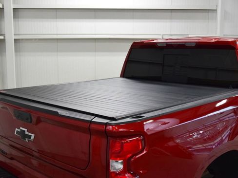 Used 2024 Chevrolet Silverado 1500 High Country w/ High Country Premium Package AWD/4WD image 27