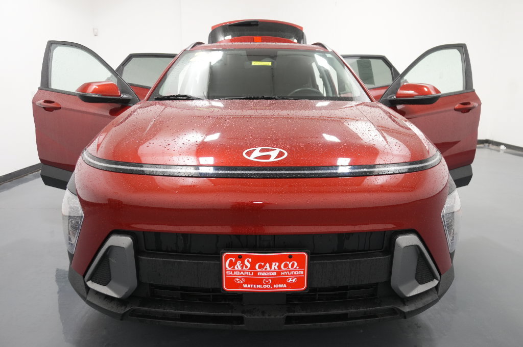 Used 2024 Hyundai Kona SEL AWD/4WD image 27