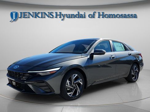 New 2026 Hyundai Elantra Limited image 2