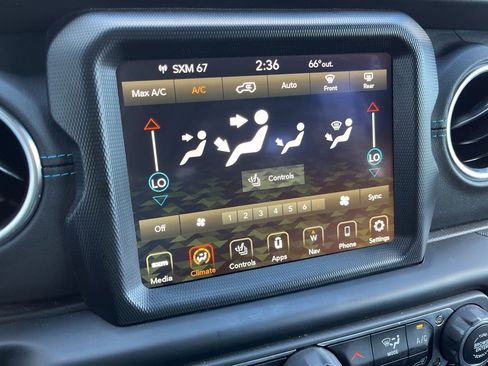 Used 2022 Jeep Wrangler Unlimited Rubicon 4xe w/ Cold Weather Group image 33