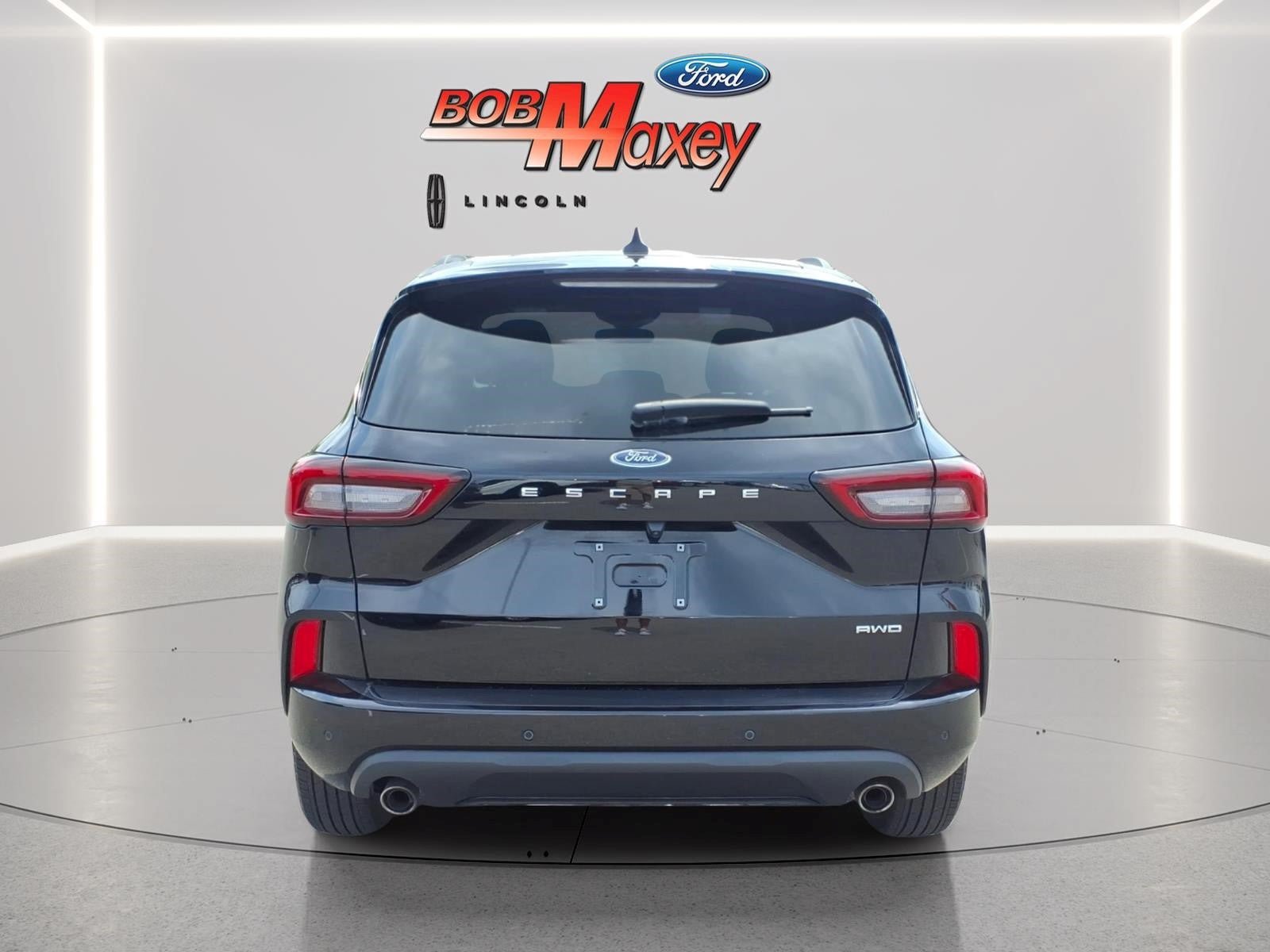 Used 2024 Ford Escape ST-Line w/ Tech Pack #1 AWD/4WD image 6
