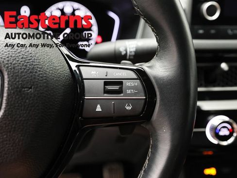 Used 2023 Honda Civic Sport image 16