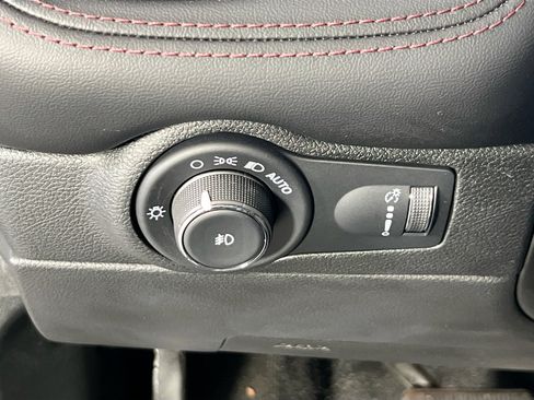 Used 2022 Dodge Durango R/T w/ Blacktop Package image 10