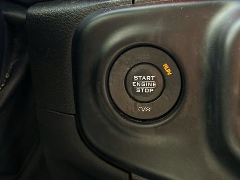 Used 2019 Jeep Wrangler Unlimited Rubicon w/ Cold Weather Group AWD/4WD image 45