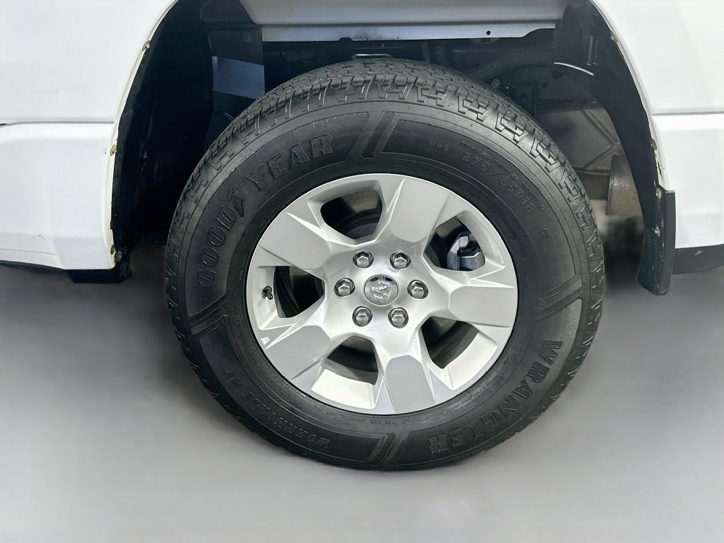 Used 2022 RAM 1500 Big Horn AWD/4WD image 33