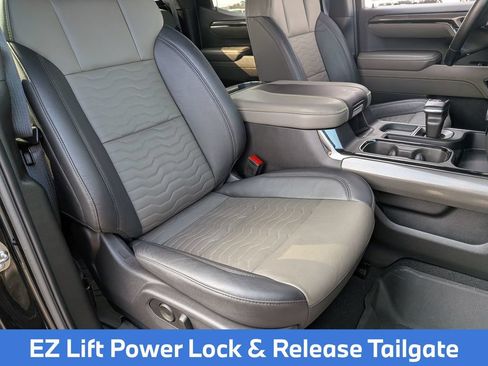 Used 2024 Chevrolet Silverado 1500 ZR2 w/ Technology Package AWD/4WD image 28