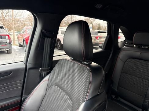 Used 2025 Ford Escape ST-Line w/ Equipment Group 301A image 41