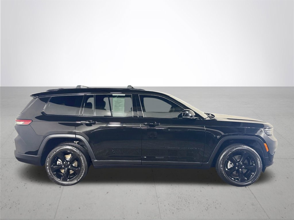 Used 2024 Jeep Grand Cherokee L Altitude AWD/4WD image 5